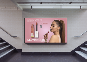 affiche campagne maybeline lena situation métro